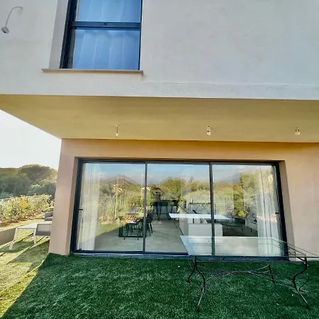 Standing Villa *