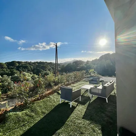 Standing Villa