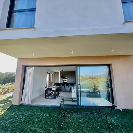 Standing Villa *